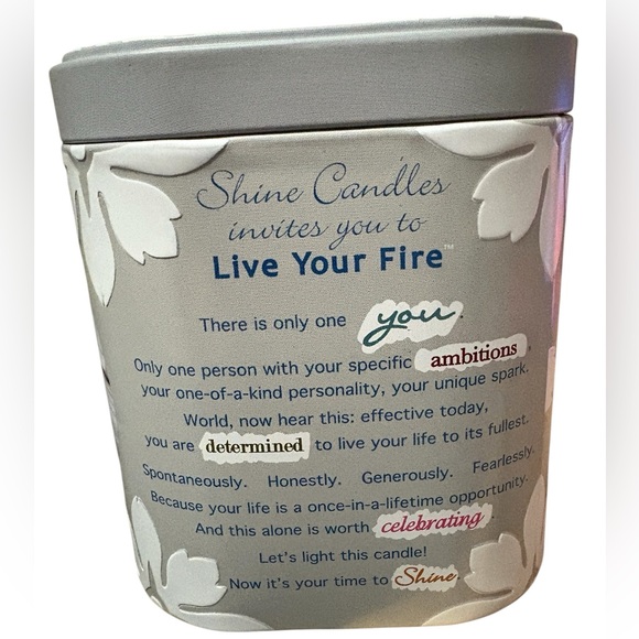 Shine tin scented candle Fresh Linen by Zodax - Picture 2 of 6